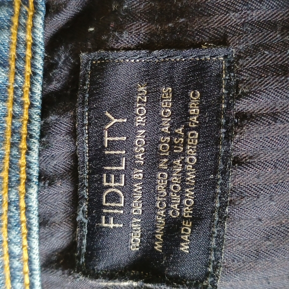 Fidelity - Picture 3 of 9